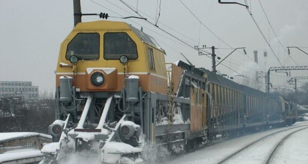 Снегопад в Украине: 30 поездов задерживаются