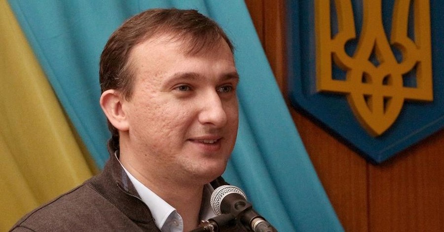 Прокуратура объявила о подозрении мэру Ирпеня Владимиру Карплюку