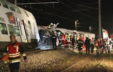 В Австрии столкнулись два поезда с пассажирами, есть жертвы