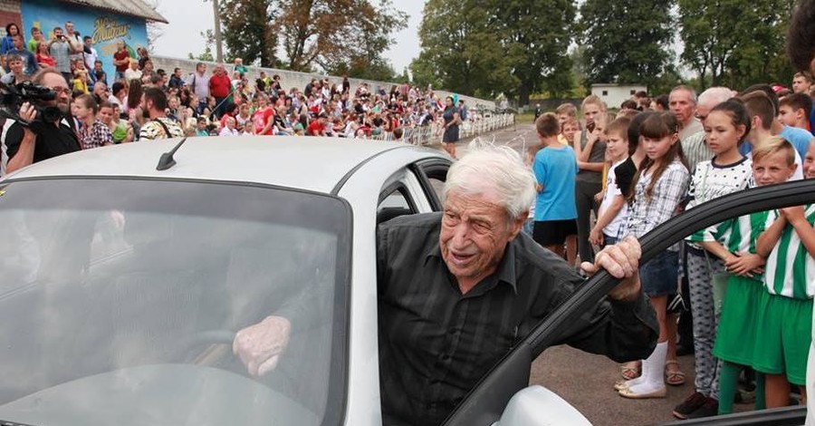 Умер самый старый в Украине водитель-рекордсмен
