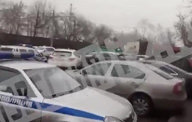 Экс-директор московской фабрики, устроивший стрельбу, сдался полиции 