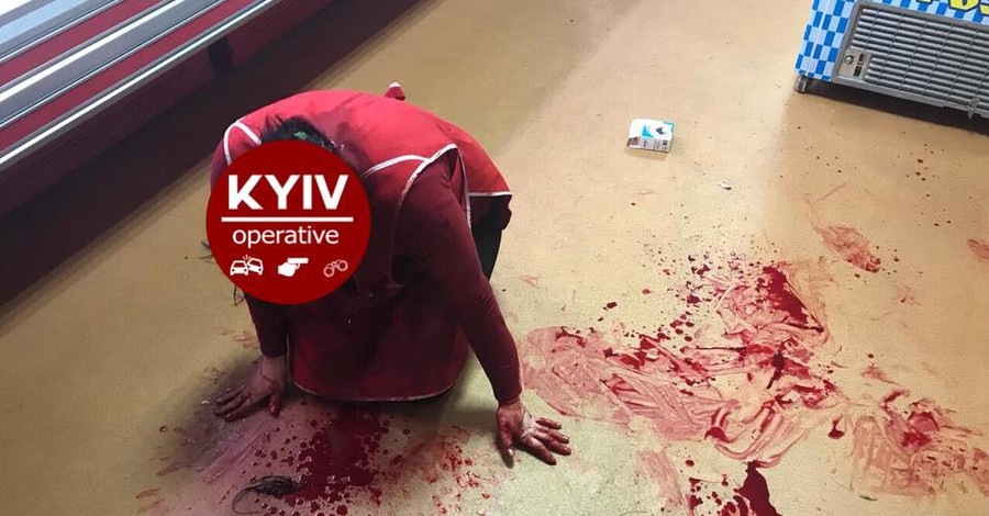 В Киеве грабитель с ножом напал на женщину-продавца