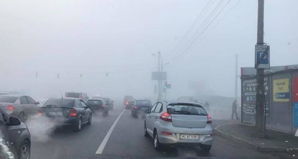 Киевских водителей предупредили о сильном тумане