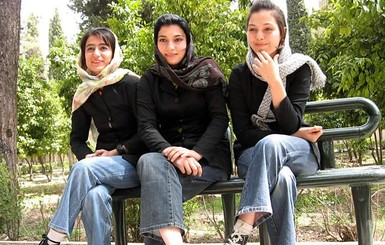 Иранских женщин больше не будут арестовывать за одежду