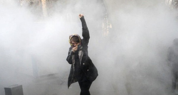 Иранская полиция задержала 200 протестующих