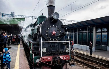 В Киеве запустили ретропоезд