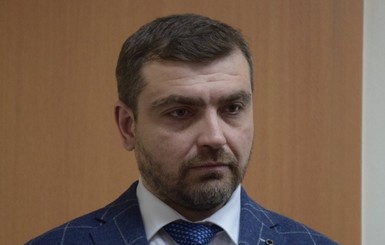 СМИ: директор аэропорта Николаева вышел, заплатив залог  2,5 млн. гривен