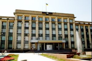 Донецкие депутаты отказались от власти и отдали свои полномочия подчиненным 