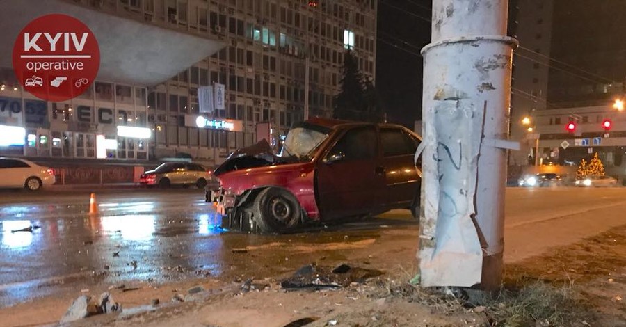 Соцсети: подполковник полиции устроил аварию в центре Киева