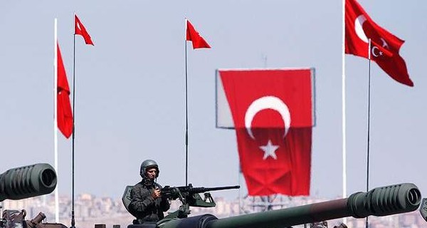 Турция стянула к Сирии войска и привела их в боевую готовность
