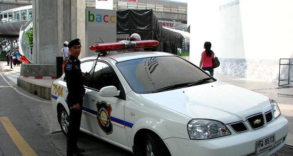 В Таиланде полиция задержала украинку и россиянина по обвинению в торговле наркотиками