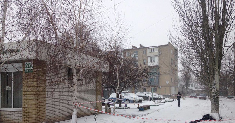 В Бердянске преступник подорвал гранатой троих полицейских