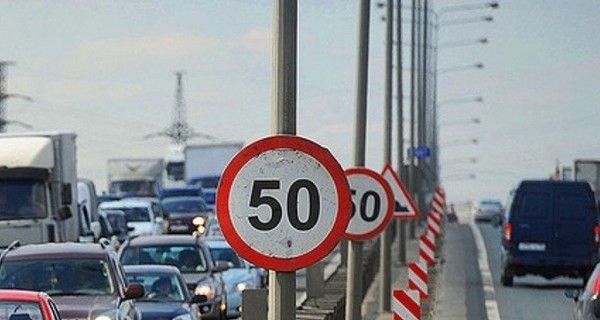 На некоторых улицах Киева могут увеличить максимально допустимую скорость движения