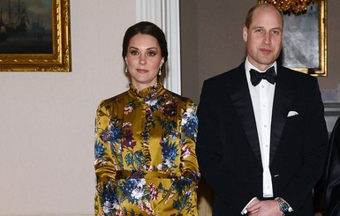 Кейт Миддлтон выбрала платье с цветочным принтом для ужина с королевской семьей Швеции 