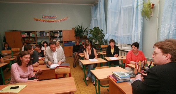 МОН Украины рекомендует отказаться от родительских комитетов