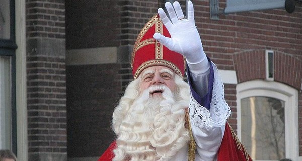 В Нидерландах прокуратура начала расследование призывов убить Санта-Клауса