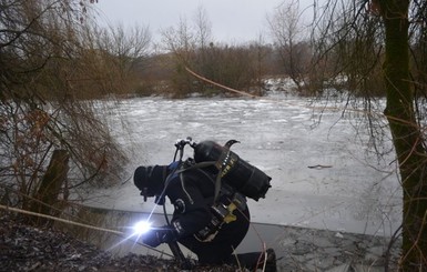 Спасатели объяснили, почему искали провалившегося под лед мальчика почти две недели