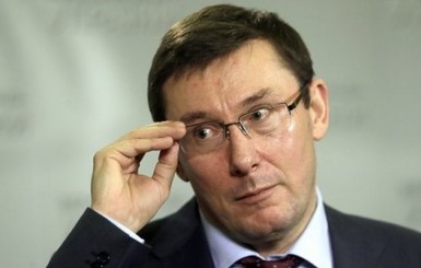 Луценко рассказал, как готовится к выборам Порошенко, и в какую страну вышлют Саакашвили