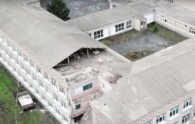 На Николаевщине обрушился потолок школы