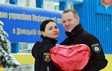 Ко Дню святого Валентина полицейские рассказали о служебных романах