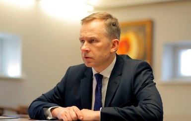 Главу Центрбанка Латвии выпустили под залог