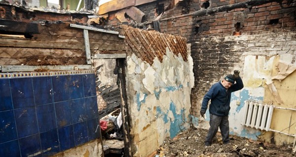 В Харькове в стене сгоревшего 100-летнего дома нашли замурованные снаряды
