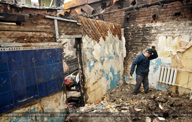 В Харькове в стене сгоревшего 100-летнего дома нашли замурованные снаряды