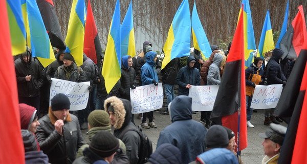 Ветераны АТО требуют от АМКУ прекратить поддержку российского бизнеса в Украине