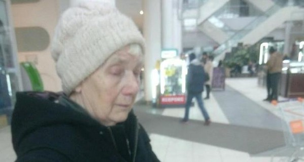 В Днепре бабушка два месяца ищет пропавшего внука