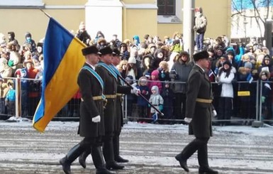 Украинские военные приняли участие в параде в Эстонии