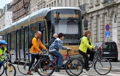 В Брюсселе из-за грязного воздуха общественный транспорт сделали бесплатным