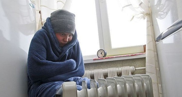 В Черниговской области мать бросила шестерых детей в нетопленном доме и без еды