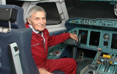 Давал самолетам путевку в небо: кем был легендарный летчик-испытатель Юрий Курлин