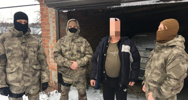 В Славянске задержали мужчину, который снимал в порно пасынка