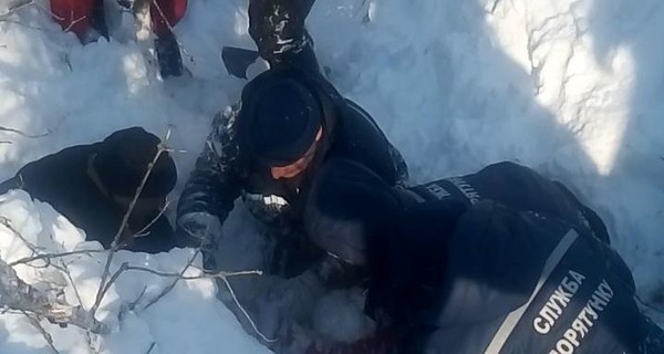 В Харьковской области 12-летняя девочка попала под снежный обвал