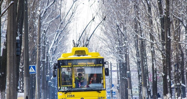Снегопад в Киеве: автобусы изменили маршрут 