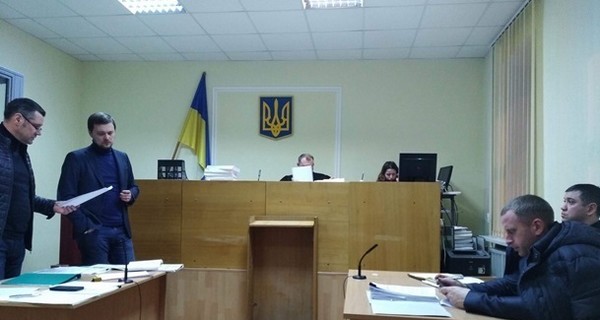 Суд пытался отстранить защитников Курченко