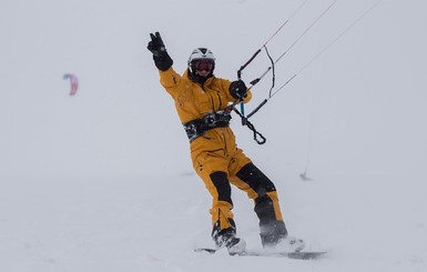 Кличко призвал киевлян присоединиться к зимним видам спорта, пока лежит снег
