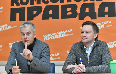 Андрей Доманский и Андрей Данилевич поздравили женщин с 8 марта
