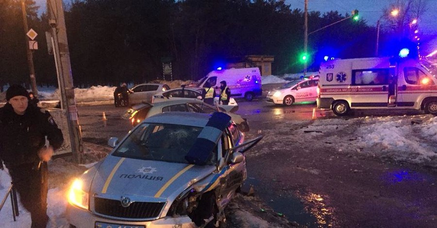 В Киеве и Ровно преступники таранили полицейских, ранены 5 правоохранителей