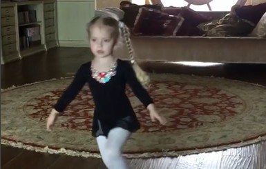 Пугачева умилила поклонников танцем дочери Лизы 