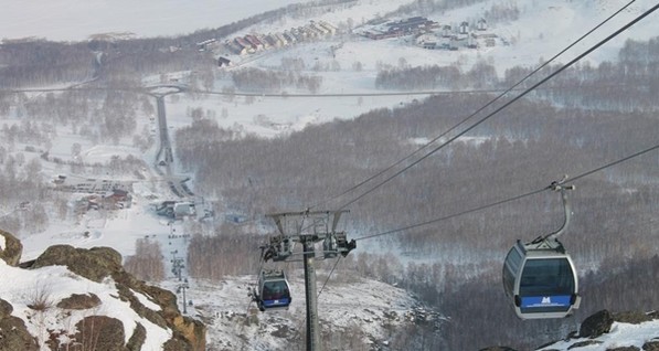 На грузинском горнолыжном курорте вышла из строя канатная дорога, есть пострадавшие
