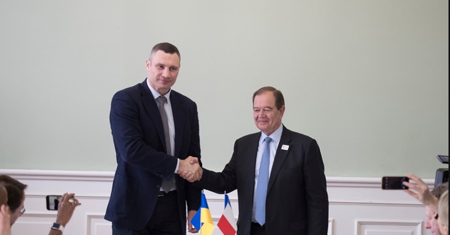 Киев и Метрополия Большого Парижа подписали совместное Коммюнике о сотрудничестве в развитии агломераций