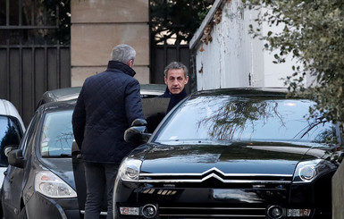 Николя Саркози предъявили обвинения по 