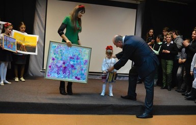 Самая маленькая художница Украины получила Гран-при Международного конкурса