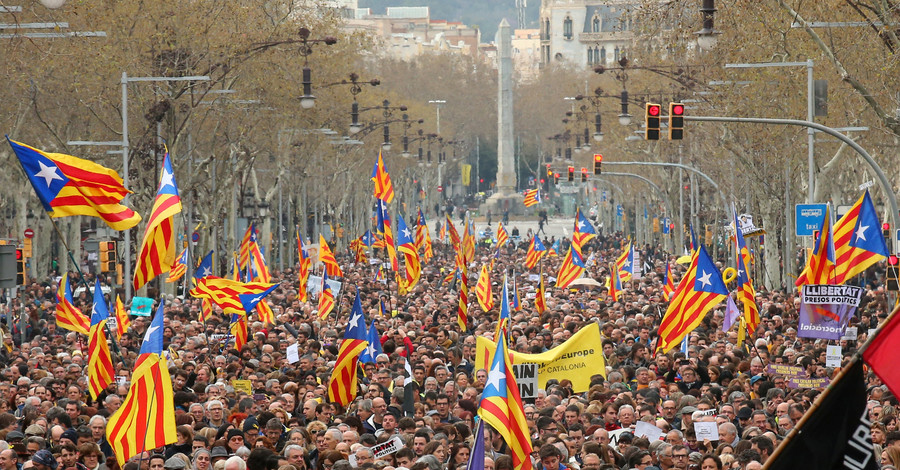 После задержания Пучдемона в Каталонии начались протесты, есть раненые 