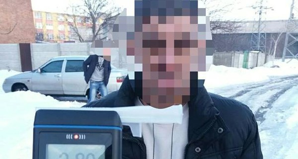 В Харькове задержали в стельку пьяного водителя