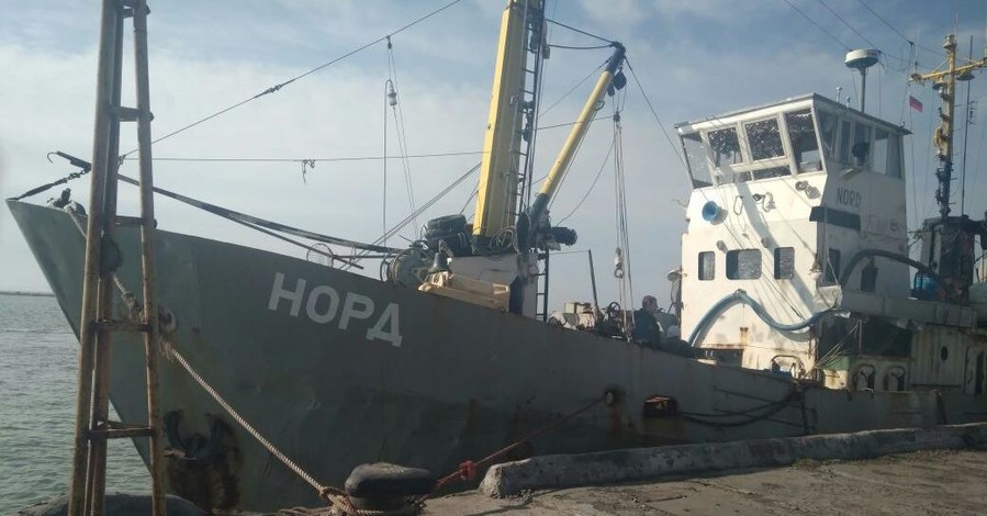 В Азовском море арестовали российское судно из Крыма