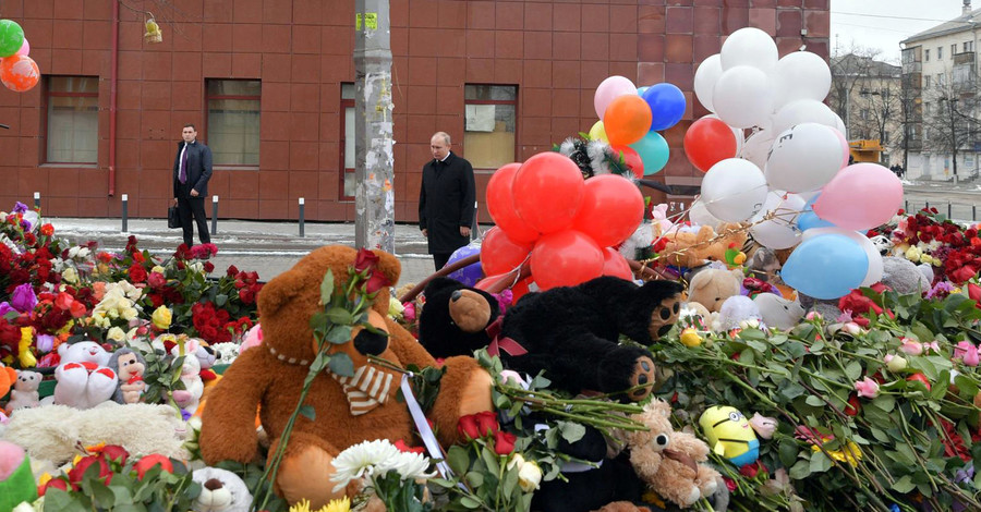 Пожар в Кемерово: национальный траур объявили через двое суток после трагедии