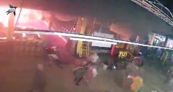 СКР и МЧС назвали разные причины пожара в Кемерово